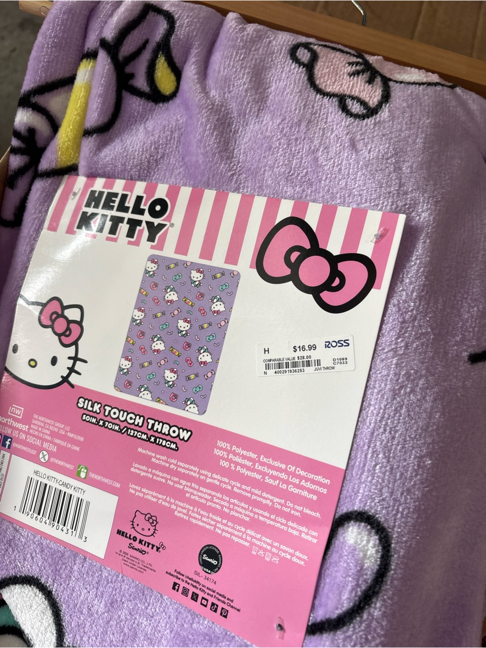 Hello Kitty blanket